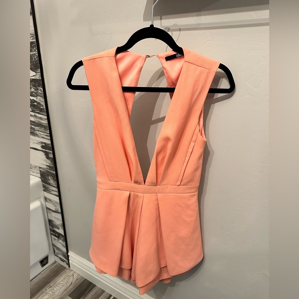 Lulu’s Sexy Romper in Coral Size Small
